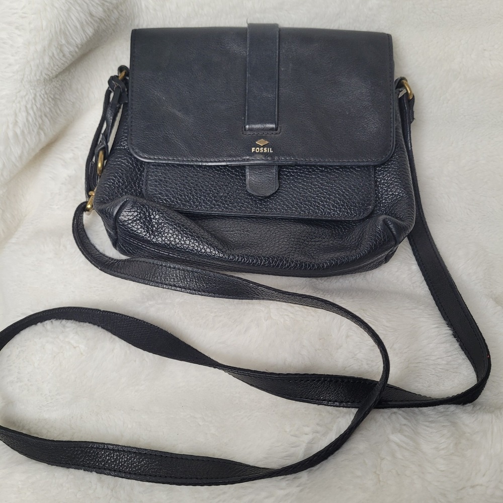 Fossil Kinley Leather Shoulder Crossbody Bag‎ Purse Pebbled Black Key Charm